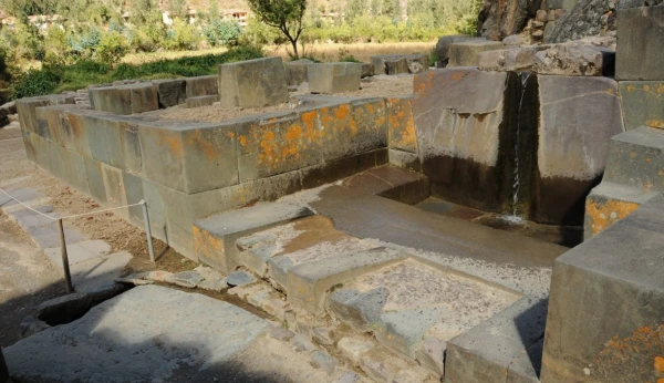 Изображение к статье: Это невероятно: фонтаны древних инков до сих пор служат латиноамериканцам