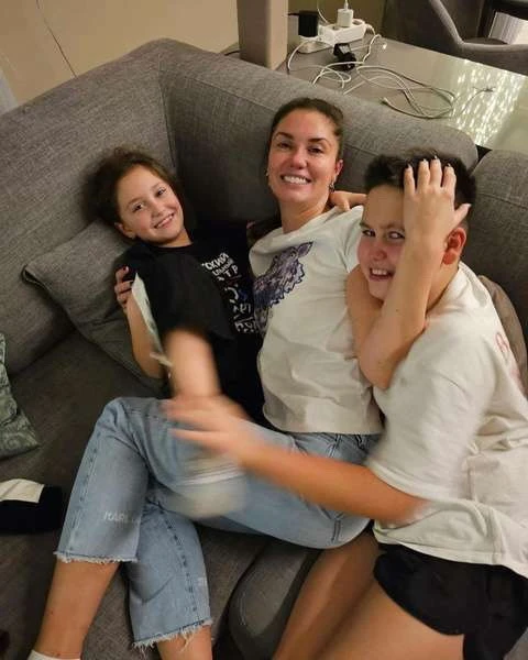 Изображение к статье: «Я увидела столько боли в твоих глазах»: Виктория Боня позвонила Агате Муцениеце