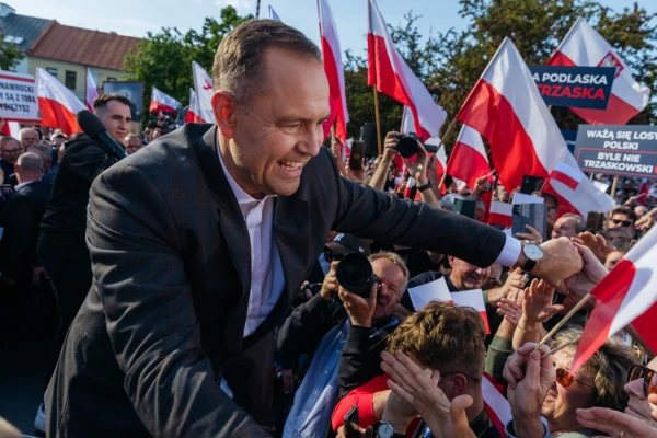 Изображение к статье: x.com/NawrockiKn