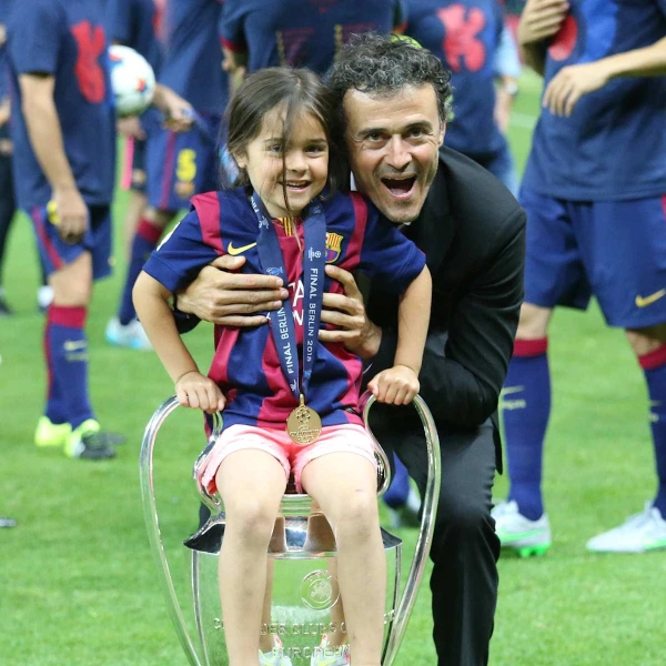 Изображение к статье: Тренер Луис Энрике со своей дочерью Ксаной, 2015 год…