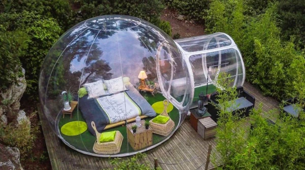 Изображение к статье: От глэмпинга до киномест: 5 трендов путешествий в 2025 году