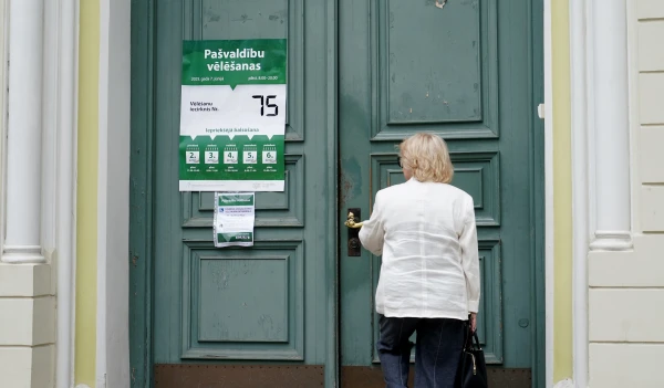 Изображение к статье: Избирательные участки начали работу без происшествий