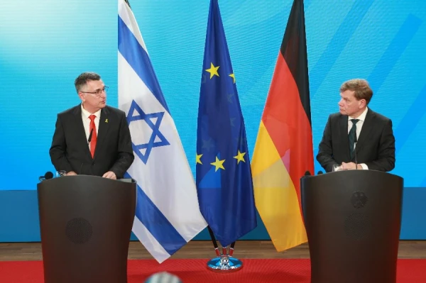 Изображение к статье: Гидеон Саар и Иоганн Вадефуль.