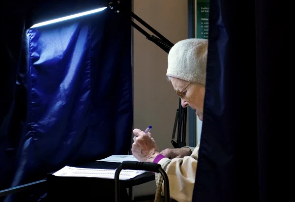 Изображение к статье: К полудню на выборах проголосовали 28% имеющих право голоса