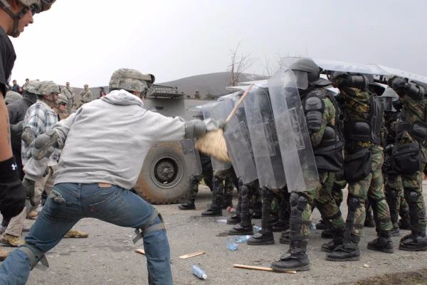 Беспорядки в США: Трамп направил в Лос-Анджелес Нацгвардию