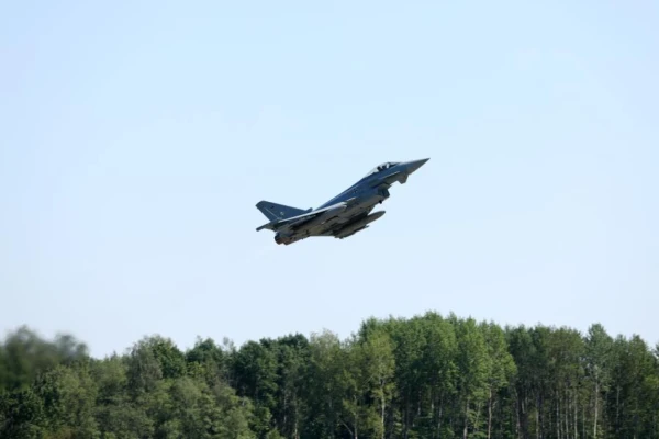 Изображение к статье: Польша подняла в воздух истребители на фоне ударов России по Украине