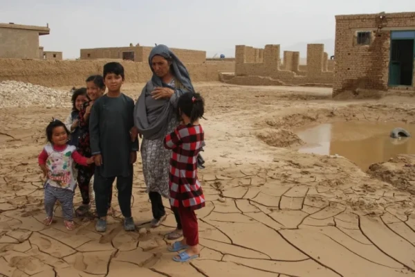 Изображение к статье: В таких условиях живет подавляющее большинство афганцев.