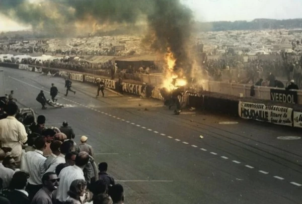 Изображение к статье: Самой страшной гоночной катастрофе - 70 лет