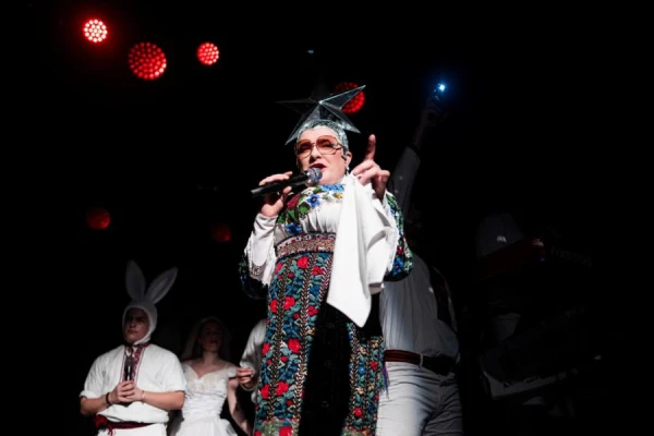 Скандал в Украине: Верка Сердючка запела по-русски