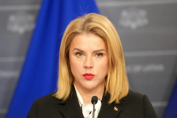 Изображение к статье: Силиня призывает заморозить зарплаты министров и других высших должностных лиц