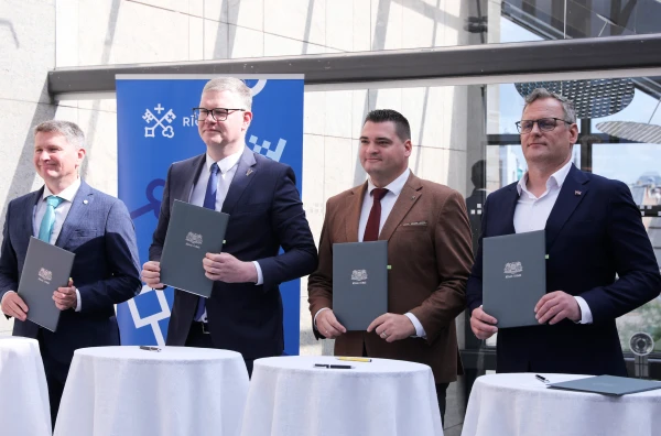 Изображение к статье: Новая коалиция Рижской думы подписала договор о сотрудничестве