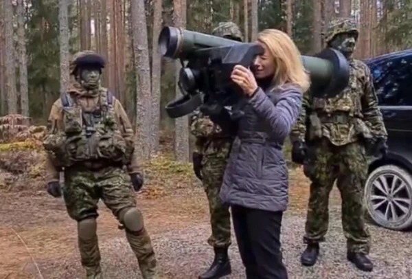 Изображение к статье: Госпожа Каллас целится в российских агрессоров.