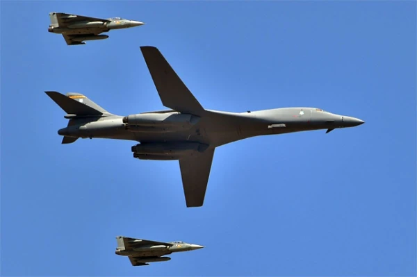 Изображение к статье: В США описали два сценария бомбардировок в Иране