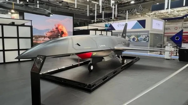 Изображение к статье: Дрон сопровождения компании Anduril участвует в конкурсе ВВС США.