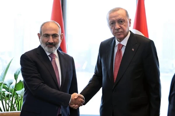 Изображение к статье: Пашинян отказался от Арарата: историческая встреча лидеров Армении и Турции