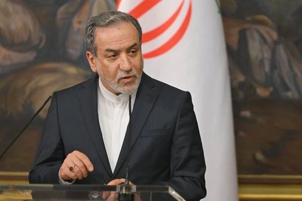 Изображение к статье: Глава МИД Ирана анонсировал встречу с Путиным после удара США