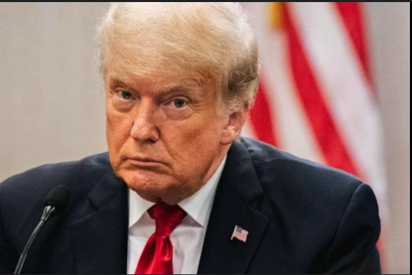 Изображение к статье: Трамп попросил Нетаньяху отменить новый удар по Ирану