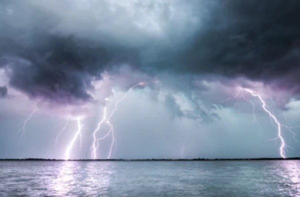 Изображение к статье: На Латвию идут мощные ливни - синоптики предупредили жителей