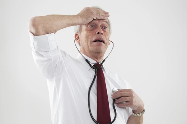 Изображение к статье: Навязчивая забота о здоровье: как страх перед болезнью убивает психику