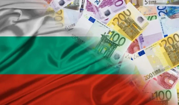 Изображение к статье: Братья-славяне заслужили кириллицу на банкнотах.