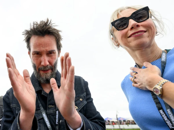 Изображение к статье: А так и не скажешь, что - мультимиллионер.