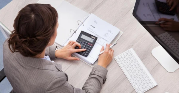 Изображение к статье: Подозрительные профессии: кого в Латвии больше всего штрафуют за легализацию средств и нарушение санкций?