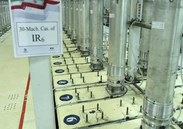 Изображение к статье: Трамп и Европа спорят, был ли уран на ядерных объектах Ирана