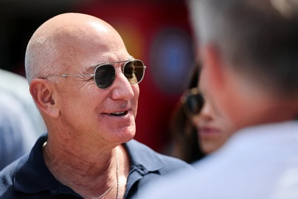 Изображение к статье: В США назвали выгодополучателя от ссоры Трампа и Маска