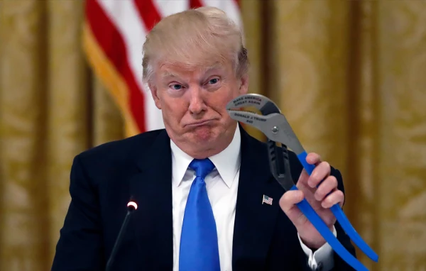 Изображение к статье: Трамп рассказал о спасении верховного лидера Ирана от уродливой смерти