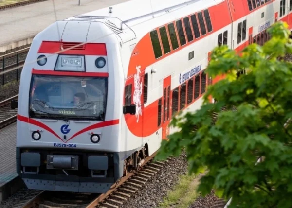 Изображение к статье: В Литве безбилетник выпрыгнул с поезда - его нашли мертвым
