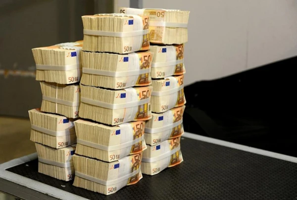 Изображение к статье: Банк Латвии отдаст 10 тонн денег в хорошие руки - пишите заявку!