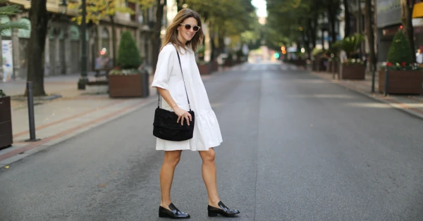 Изображение к статье: 6 цветов обуви, которые лучше всего подходят к белой одежде