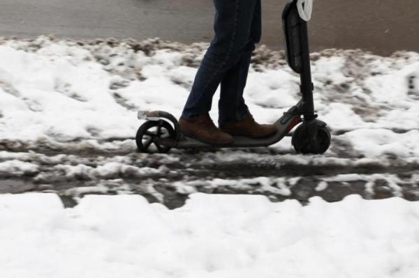 Изображение к статье: В Латвии введена регистрация электросамокатов