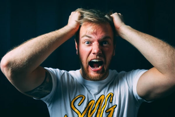 Изображение к статье: Американец включил ноутбук дедушки и узнал шокирующую правду о нем