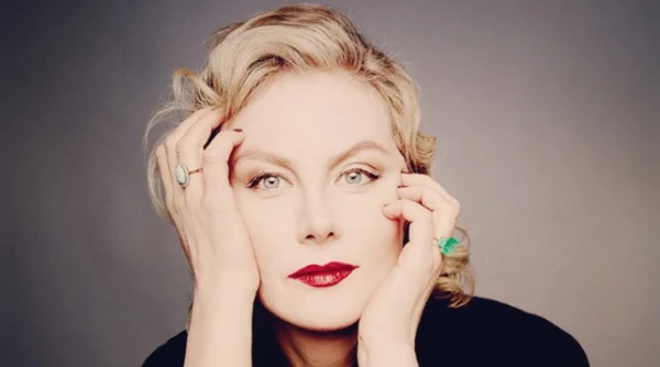 Изображение к статье: «Невозможно прекрасная»: Рената Литвинова снялась в провокационном видео