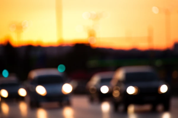 Изображение к статье: Водителей предупреждают о пробках на выезде из Риги