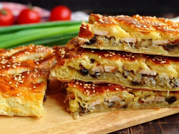 Изображение к статье: Рецепт нежнейшего пирога с курицей и грибами