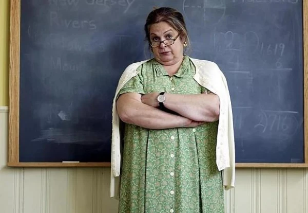 Изображение к статье: Вредительство? Соцсети о  запрете руководству школ вести уроки