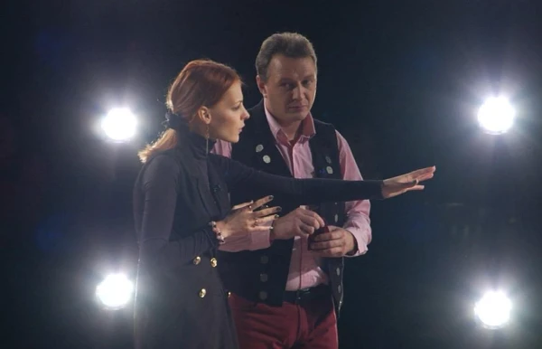 Изображение к статье: После истории Мэрилин Марат Башаров предостерегал участников новых сезонов «Битвы…»: отношения всегда мешали проявить способности именно влюбленным женщинам проекта, что ведущий назвал проклятием невест.