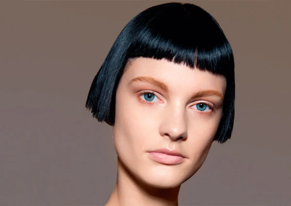 Изображение к статье: Боб, завивка и другие прически, которые старят вас на 20 лет