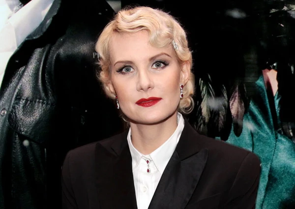 Изображение к статье: «Одержимая антибездельница»: Рената Литвинова поделилась секретом вечной молодости