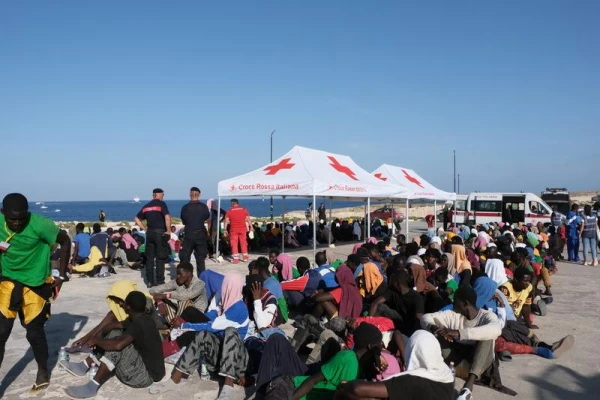 Изображение к статье: Государства ЕС одобряют планы Еврокомиссии по высылке мигрантов в третьи страны