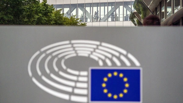 Изображение к статье: Старушка Европа долго терпит, да больно бьет.