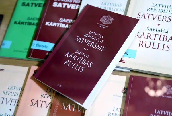 Изображение к статье: У народа просят автограф: в Латвии зафиксирована еще одна попытка добиться референдума