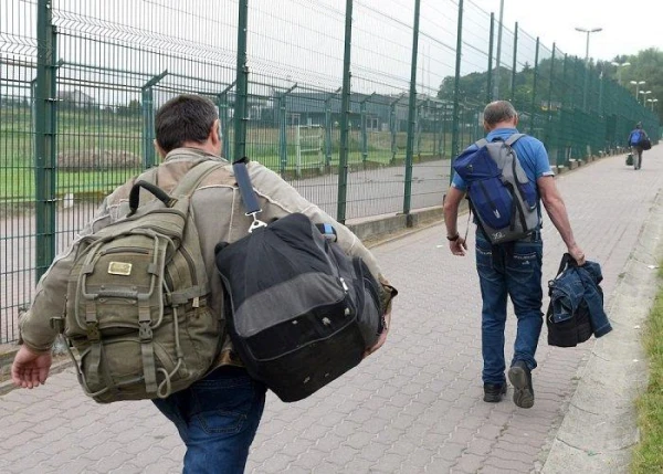 Изображение к статье: Зарабатывают ли иммигранты меньше, чем европейцы?