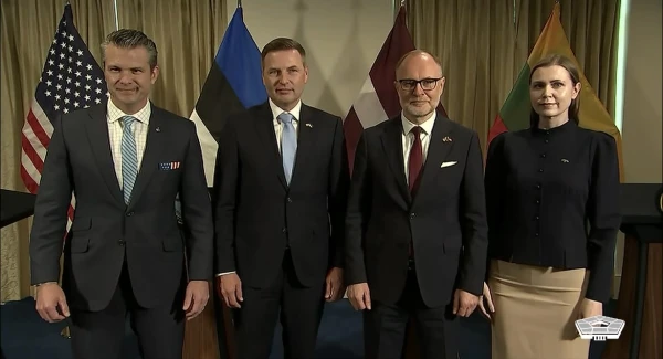 Изображение к статье: Андрис Спрудс - второй справа.