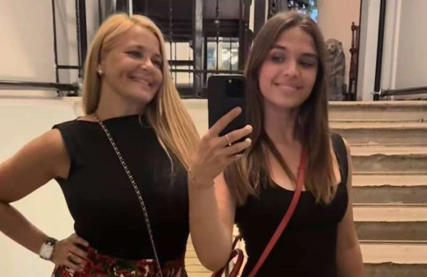 Изображение к статье: Яблоко от яблони явно недалеко упало.