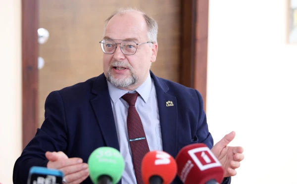 Изображение к статье: «Не дадим на медицину и количество пенсионеров резко уменьшится?» Лидер профсоюзов недоволен правительством