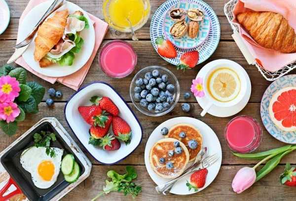 Изображение к статье: Диетолог назвал 6 продуктов, которые запрещено есть натощак: на завтрак не подойдут