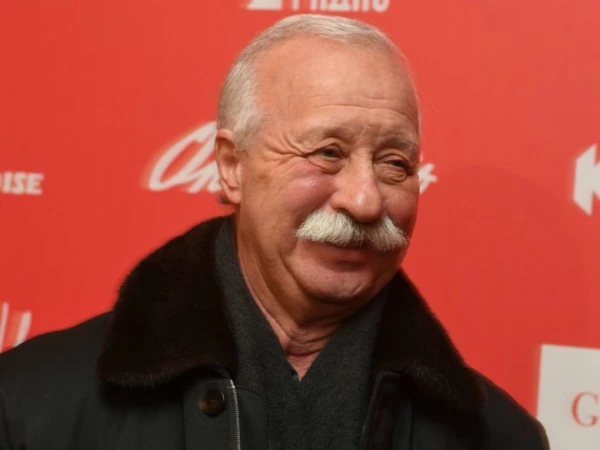 Изображение к статье: Леонида Аркадьевича всегда не оставляла равнодушным женская красота.